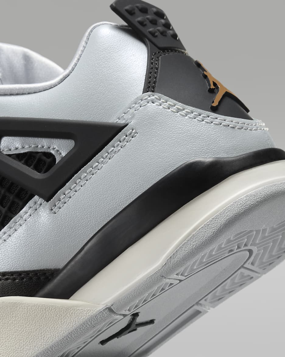 Jordan 4 Retro Little Kids Shoes. Nike